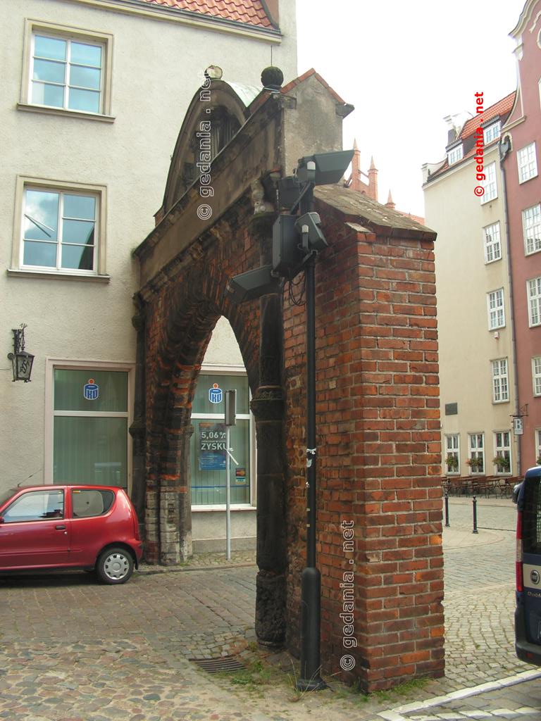 brama wjazdowa na ul. Plebania