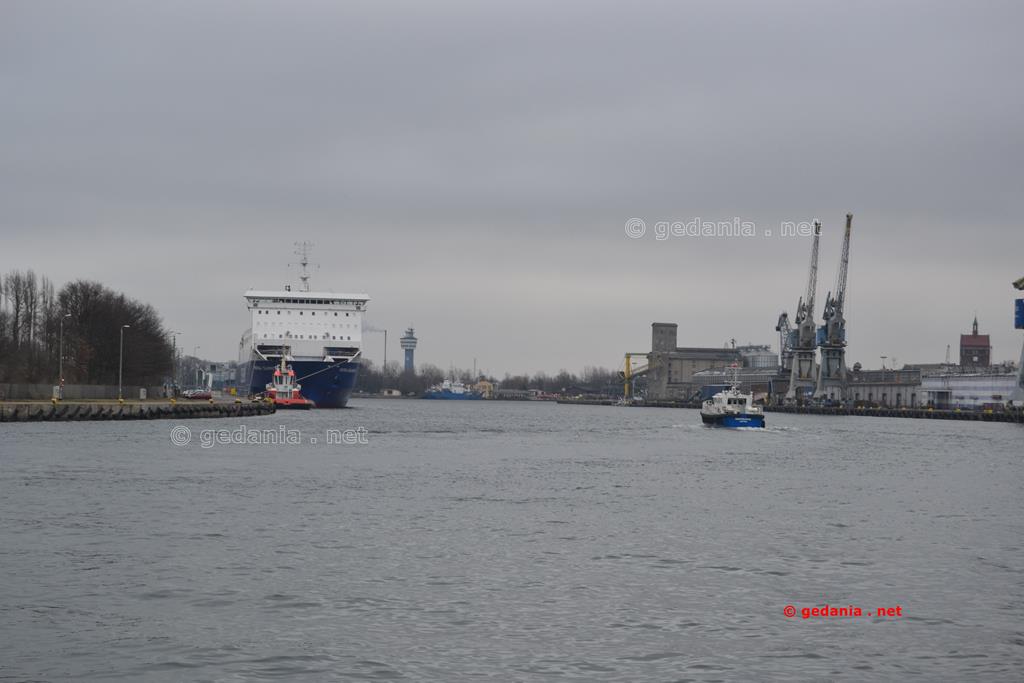 Patria Seaways przy Westerplatte